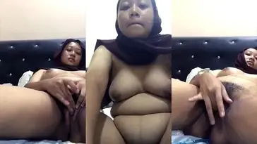 Bokep Jilbab Aksi Cewek Manis Main Sextoy Malam